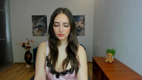Snapshot of effy_royse chatting on May 31, 5:37 am Effy Royse online show from May 31, 5:37 am