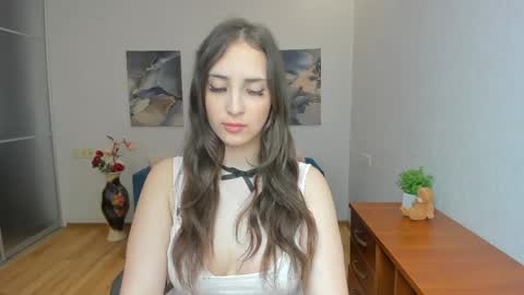 Snapshot of effy_royse chatting on June 7, 5:38 pm Effy Royse online show from June 7, 5:38 pm