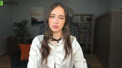 Snapshot of effy_royse chatting on June 16, 5:37 pm Effy Royse online show from June 16, 5:37 pm
