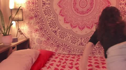 Snapshot of effysroom chatting on January 7, 3:14 am effy online show from January 7, 3:14 am