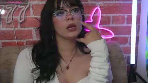 effystone777 online show from September 16, 6:36 am