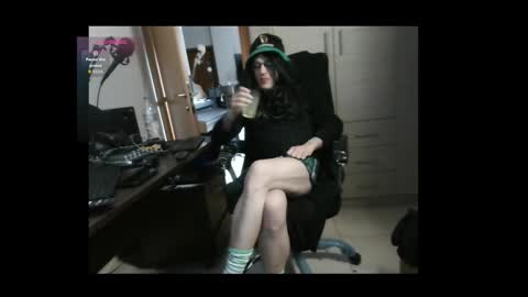 efi_crossou online show from March 19, 11:53 pm