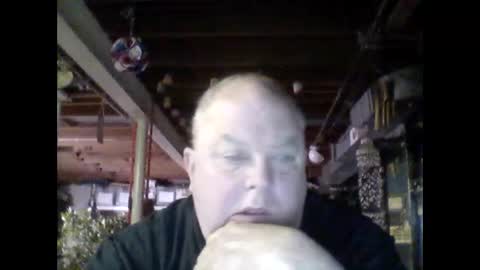 Snapshot of efriff chatting on April 5, 12:46 pm efriff online show from April 5, 12:46 pm