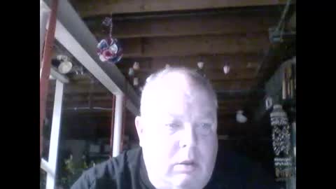 Snapshot of efriff chatting on April 19, 9:30 am efriff online show from April 19, 9:30 am