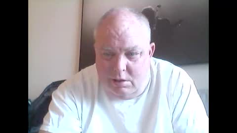 Snapshot of efriff chatting on May 11, 1:06 pm efriff online show from May 11, 1:06 pm