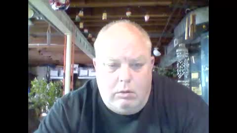 Snapshot of efriff chatting on May 16, 7:45 pm efriff online show from May 16, 7:45 pm