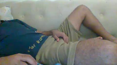 Snapshot of egyman2022 chatting on December 15, 8:46 pm Im momo 35 Egyptian at Dubai online show from December 15, 8:46 pm