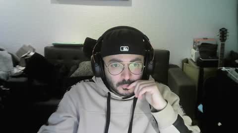 Snapshot of egyptianthickdick_95 chatting on January 12, 8:03 pm egyptianthickdick_95 online show from January 12, 8:03 pm