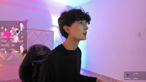 Snapshot of eidan_tay chatting on March 28, 7:57 pm eidan_tay online show from March 28, 7:57 pm