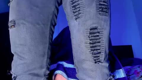 eiden_allenx1 online show from July 7, 5:43 am