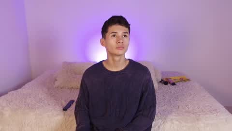 Snapshot of eiden_blake chatting on November 23, 10:04 am Eiden Blake online show from November 23, 10:04 am