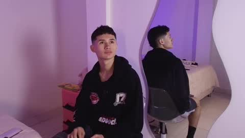 Snapshot of eiden_blake chatting on November 24, 10:26 am Eiden Blake online show from November 24, 10:26 am