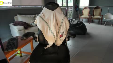 Snapshot of eileen_rose chatting on February 24, 10:03 pm Eileen Rose Milf online show from February 24, 10:03 pm