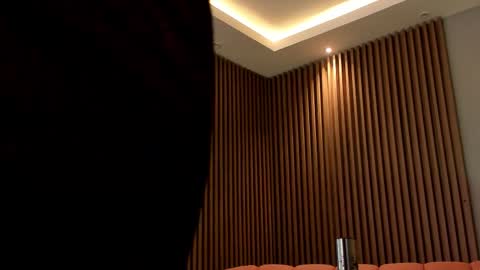 Eilin online show from February 10, 1:01 pm