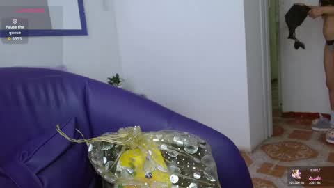 eimy01 online show from April 21, 12:11 pm
