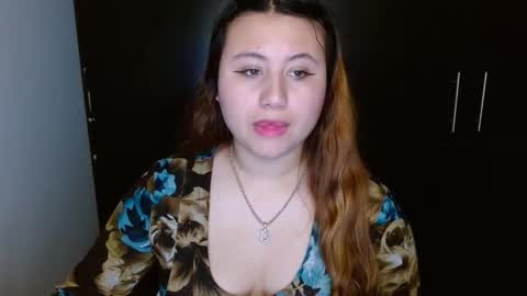 EIMY   MODEL INDEPENDENT online show from December 6, 3:52 am