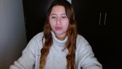 EIMY   MODEL INDEPENDENT online show from December 18, 2:32 am