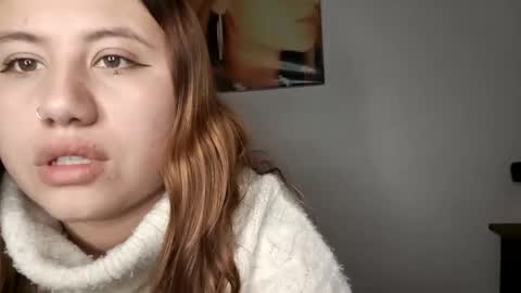 EIMY   MODEL INDEPENDENT online show from December 18, 5:37 am