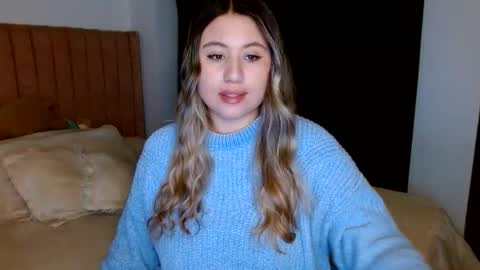 Snapshot of eimy_collin chatting on May 19, 7:04 am EIMY MODEL INDEPENDENT online show from May 19, 7:04 am
