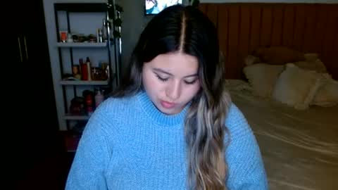 Snapshot of eimy_collin chatting on June 22, 3:25 am EIMY MODEL INDEPENDENT online show from June 22, 3:25 am