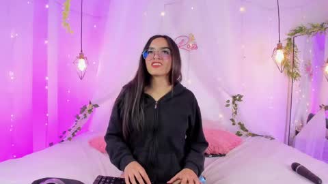 eimy_rosse18 online show from April 25, 1:41 pm