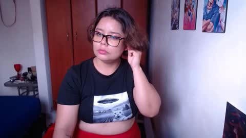 eimy_saenzz online show from November 20, 6:40 pm