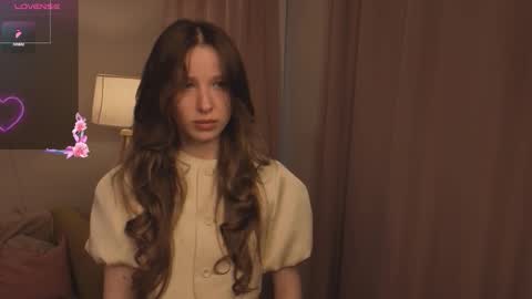 eira_kilian online show from December 2, 7:47 am