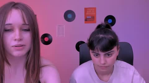 Snapshot of eira_mouse chatting on May 11, 8:53 am Sweet Eira online show from May 11, 8:53 am