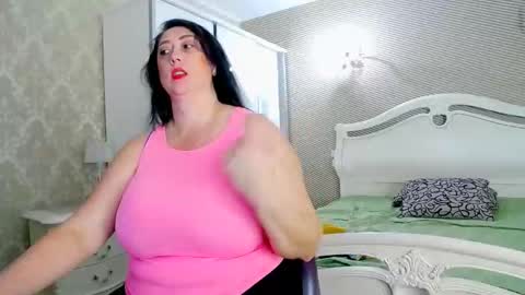 eirean_ms online show from November 13, 8:02 am