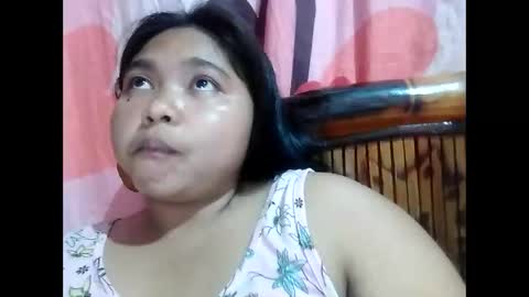Snapshot of eirma7991 chatting on June 2, 6:32 pm eirma7991 online show from June 2, 6:32 pm