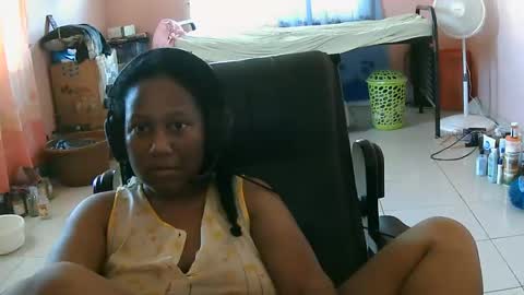 Eirondra Valeen online show from October 14, 12:50 pm
