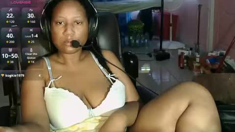 Eirondra Valeen online show from June 28, 3:45 am