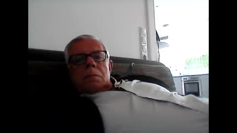 eisbaer1957 online show from June 6, 1:27 pm