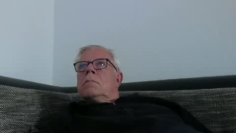 eisbaer1957 online show from August 2, 8:13 am