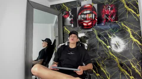 Eithan online show from February 23, 11:40 am