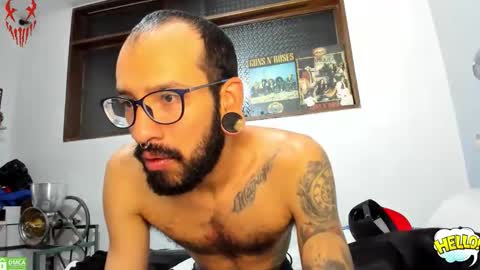 eithan_rune online show from March 16, 2:28 am