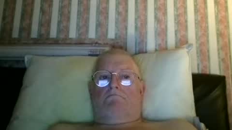 Snapshot of eketman1964 chatting on October 11, 10:52 pm eketman1964 online show from October 11, 10:52 pm