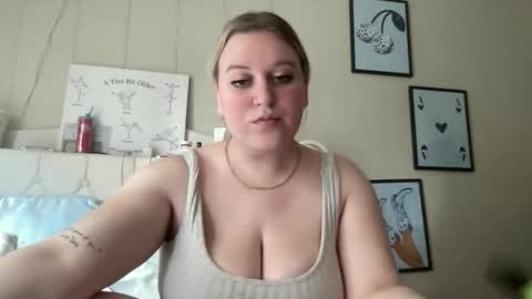 Snapshot of ekl22 chatting on May 28, 9:34 pm ekl22 online show from May 28, 9:34 pm