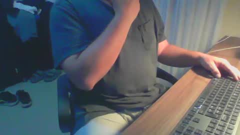 Snapshot of ekudemic chatting on December 2, 5:26 am Juan Pablo M online show from December 2, 5:26 am