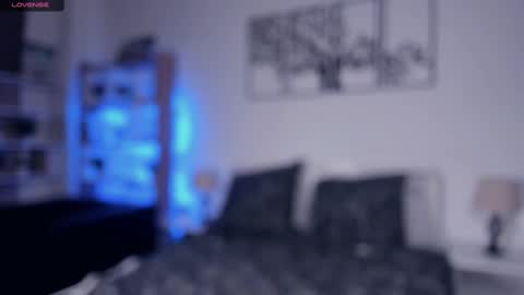 Snapshot of el1s_well chatting on February 23, 12:30 am Elis 3 online show from February 23, 12:30 am