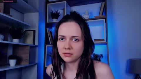 Snapshot of el1s_well chatting on February 28, 12:21 am Elis 3 online show from February 28, 12:21 am