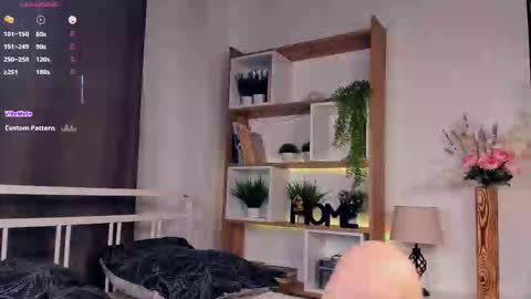 Snapshot of el1s_well chatting on September 19, 8:31 pm Elis 3 online show from September 19, 8:31 pm