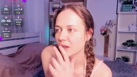 Snapshot of el1s_well chatting on October 21, 9:15 pm Elis 3 online show from October 21, 9:15 pm