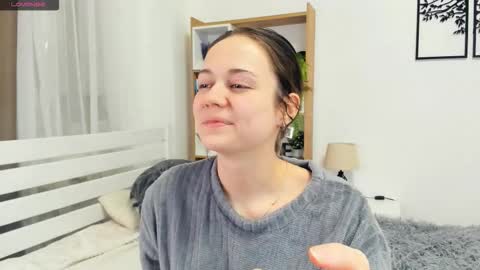 Snapshot of el1s_well chatting on November 24, 8:30 pm Elis 3 online show from November 24, 8:30 pm