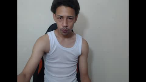 Snapshot of el_menor chatting on April 26, 3:04 am Instagram BelowAbajo online show from April 26, 3:04 am