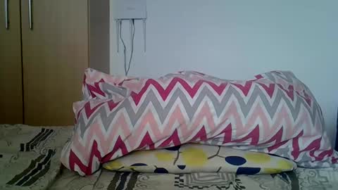 petite online show from January 13, 12:56 pm