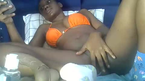 petite online show from September 21, 11:06 pm