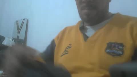 Snapshot of el_principe_veryhot chatting on March 6, 3:03 am el_principe_veryhot online show from March 6, 3:03 am