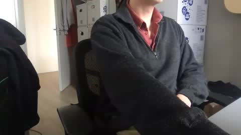 MrE online show from October 30, 10:16 am