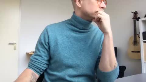 MrE online show from February 2, 10:47 am